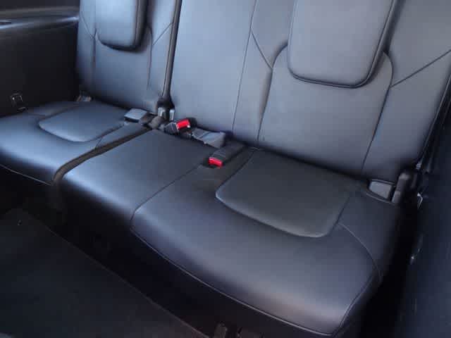 2022 INFINITI QX80 LUXE