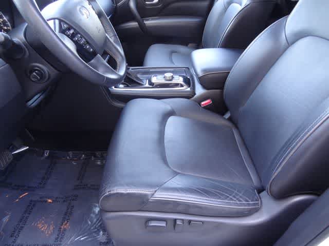 2022 INFINITI QX80 LUXE