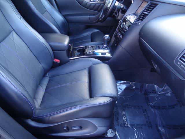 2017 INFINITI QX70 AWD