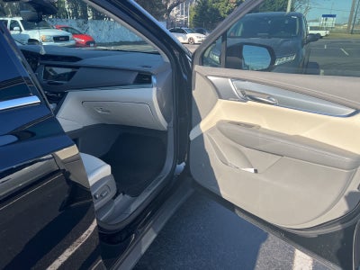 2022 Cadillac XT5 FWD Premium Luxury