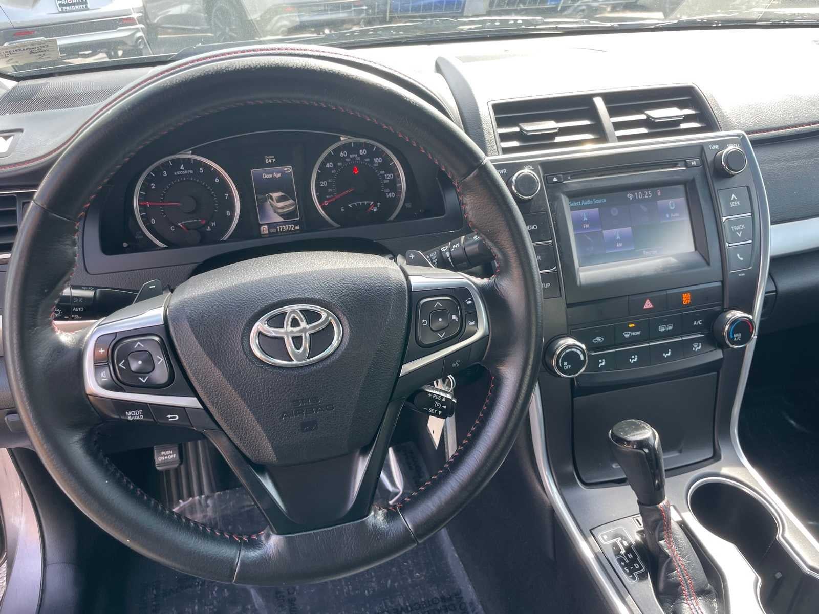 2015 Toyota Camry SE