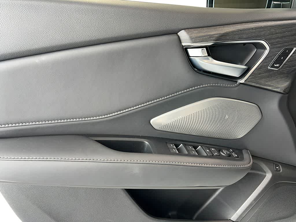 2025 Acura RDX w/Advance Package