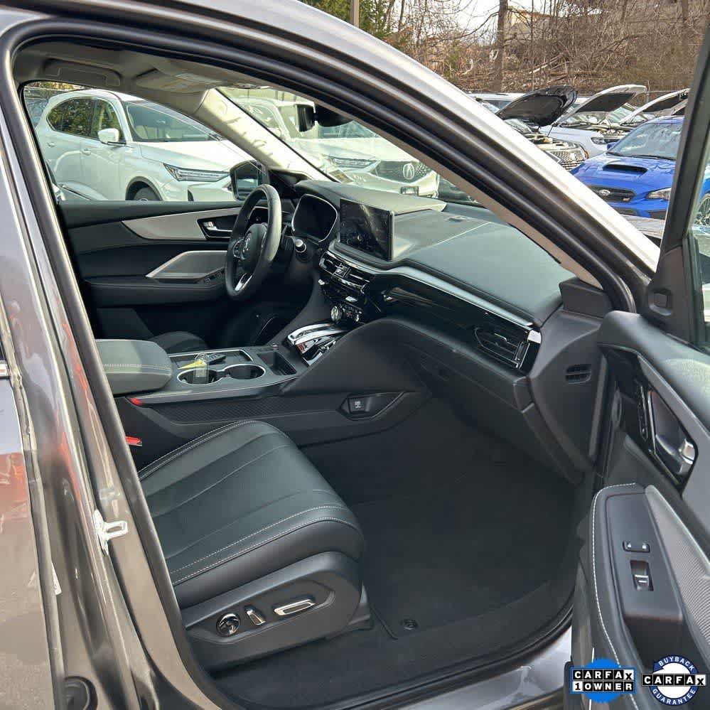 2025 Acura MDX w/Technology Package