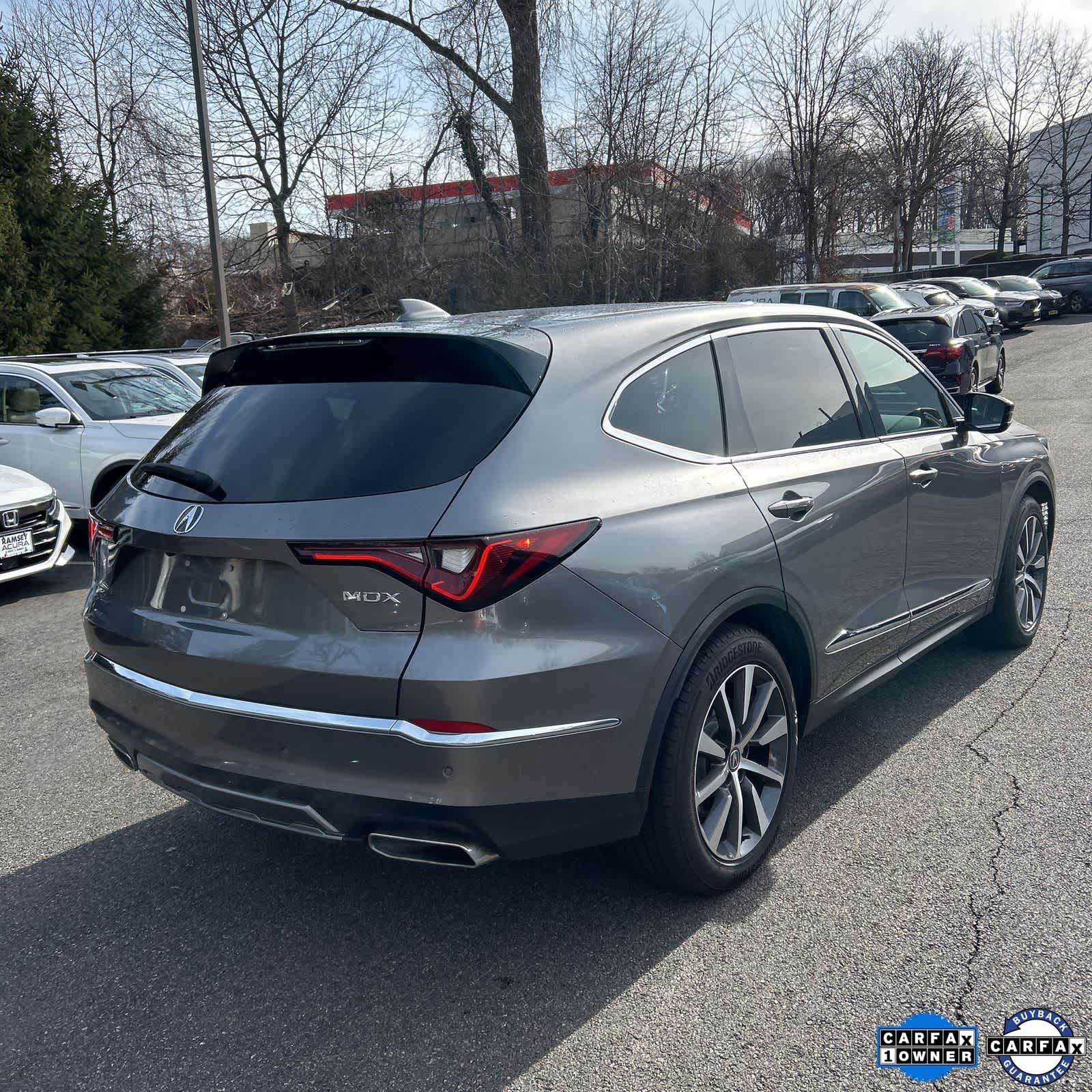 2025 Acura MDX w/Technology Package