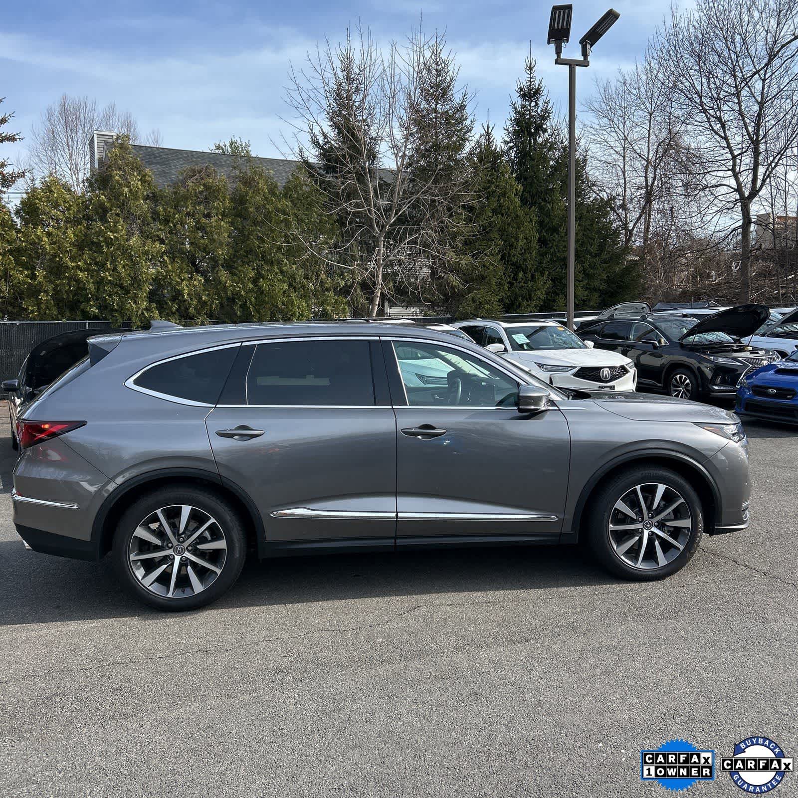 2025 Acura MDX w/Technology Package