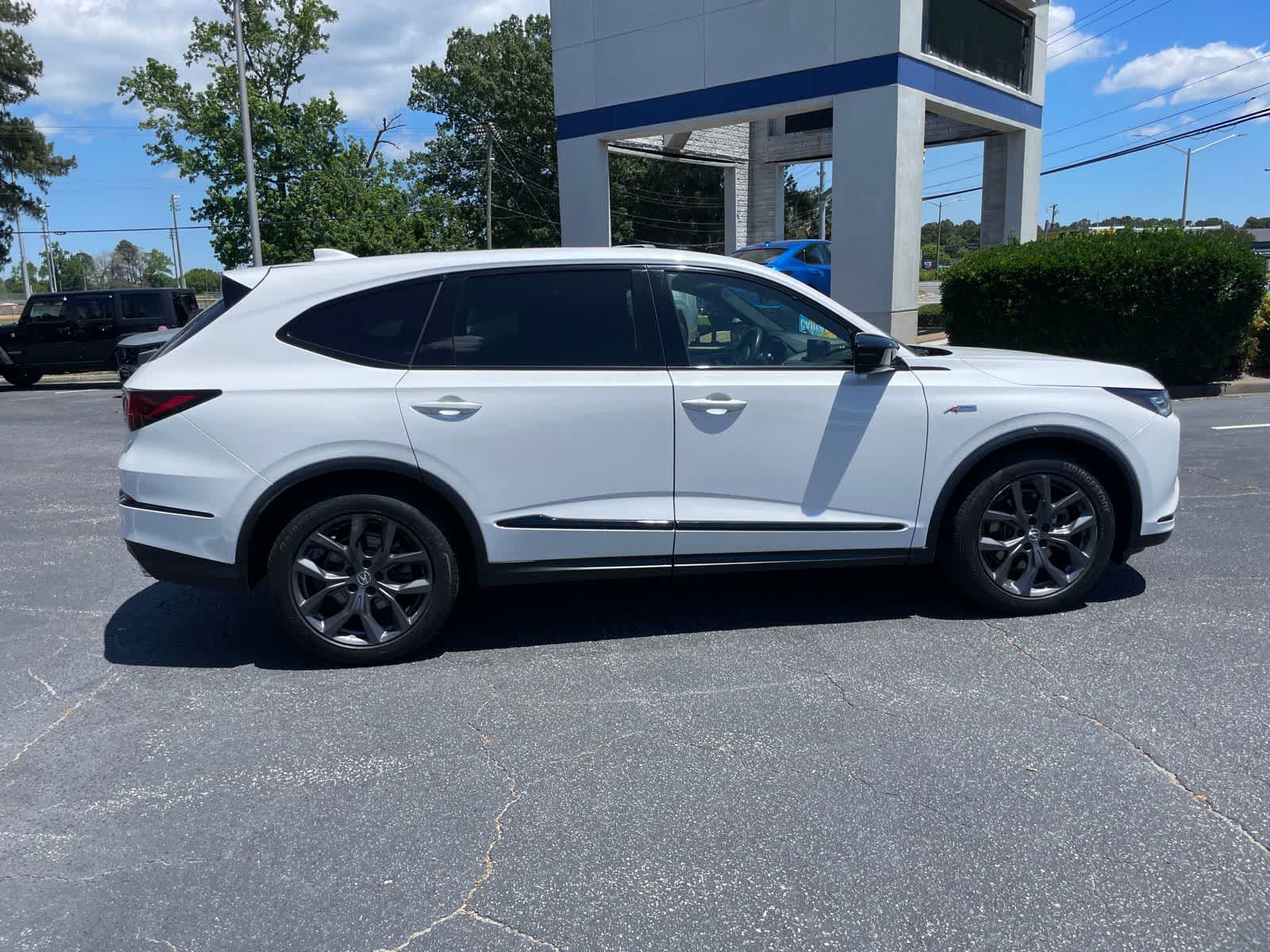 2023 Acura MDX w/A-Spec Package