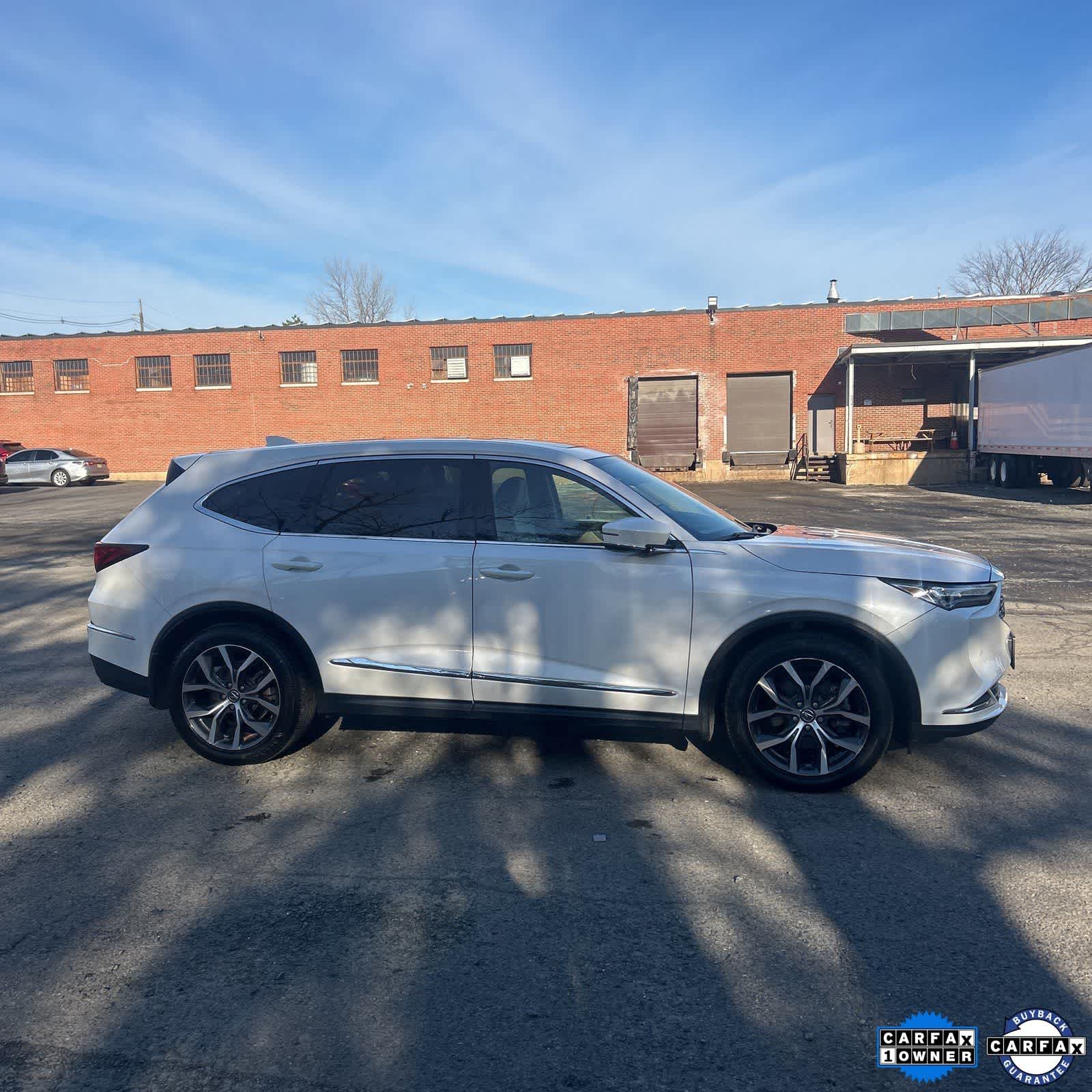 2023 Acura MDX w/Technology Package