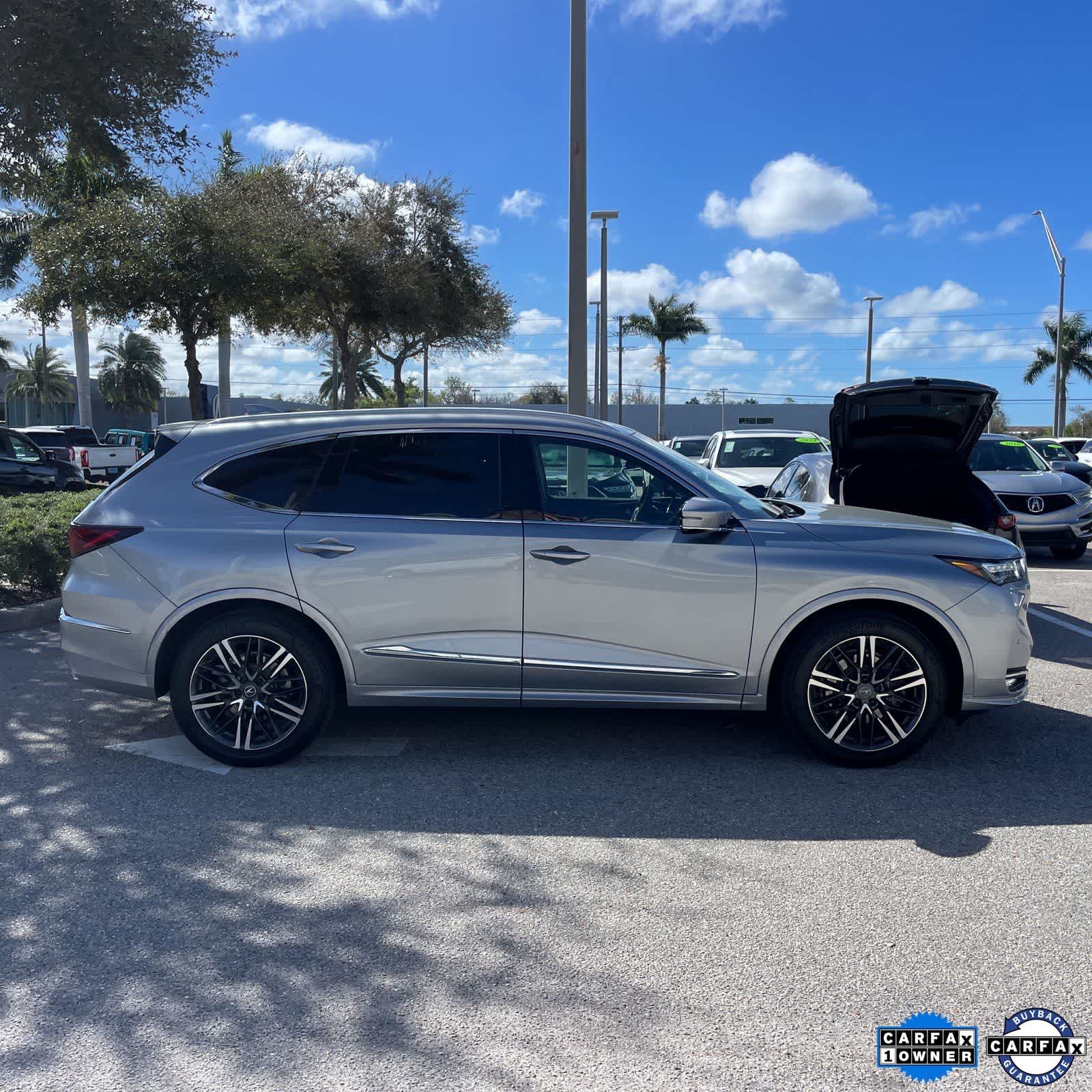 2025 Acura MDX w/Advance Package