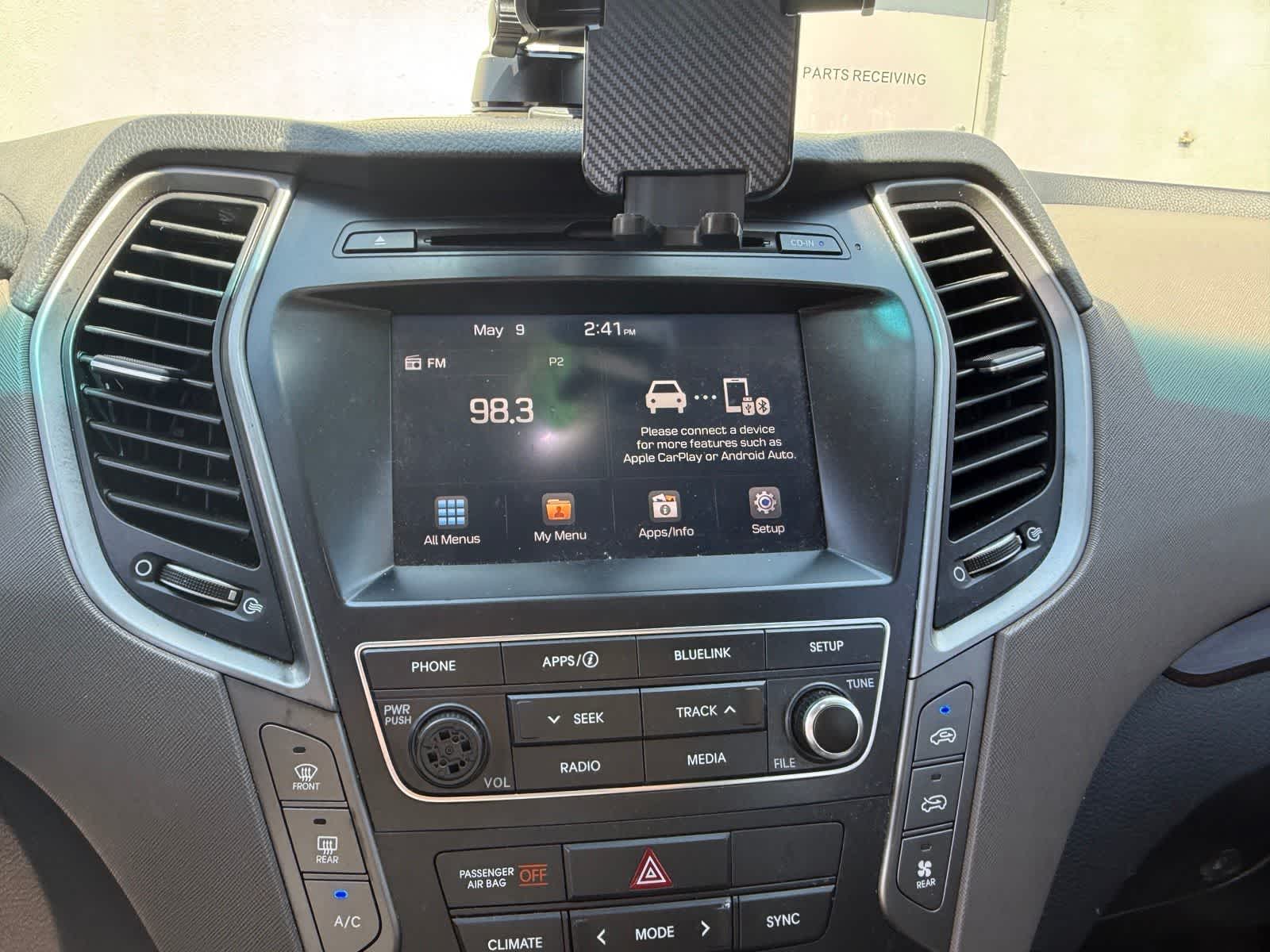 2017 Hyundai Santa Fe SE