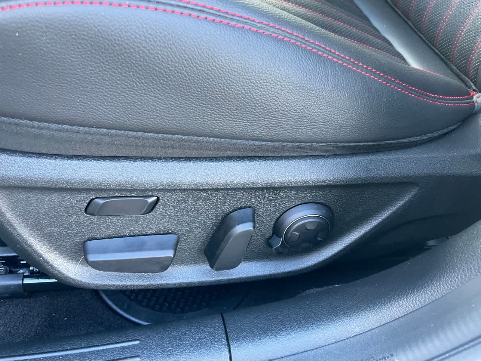 2025 Genesis G70 3.3T Sport Advanced