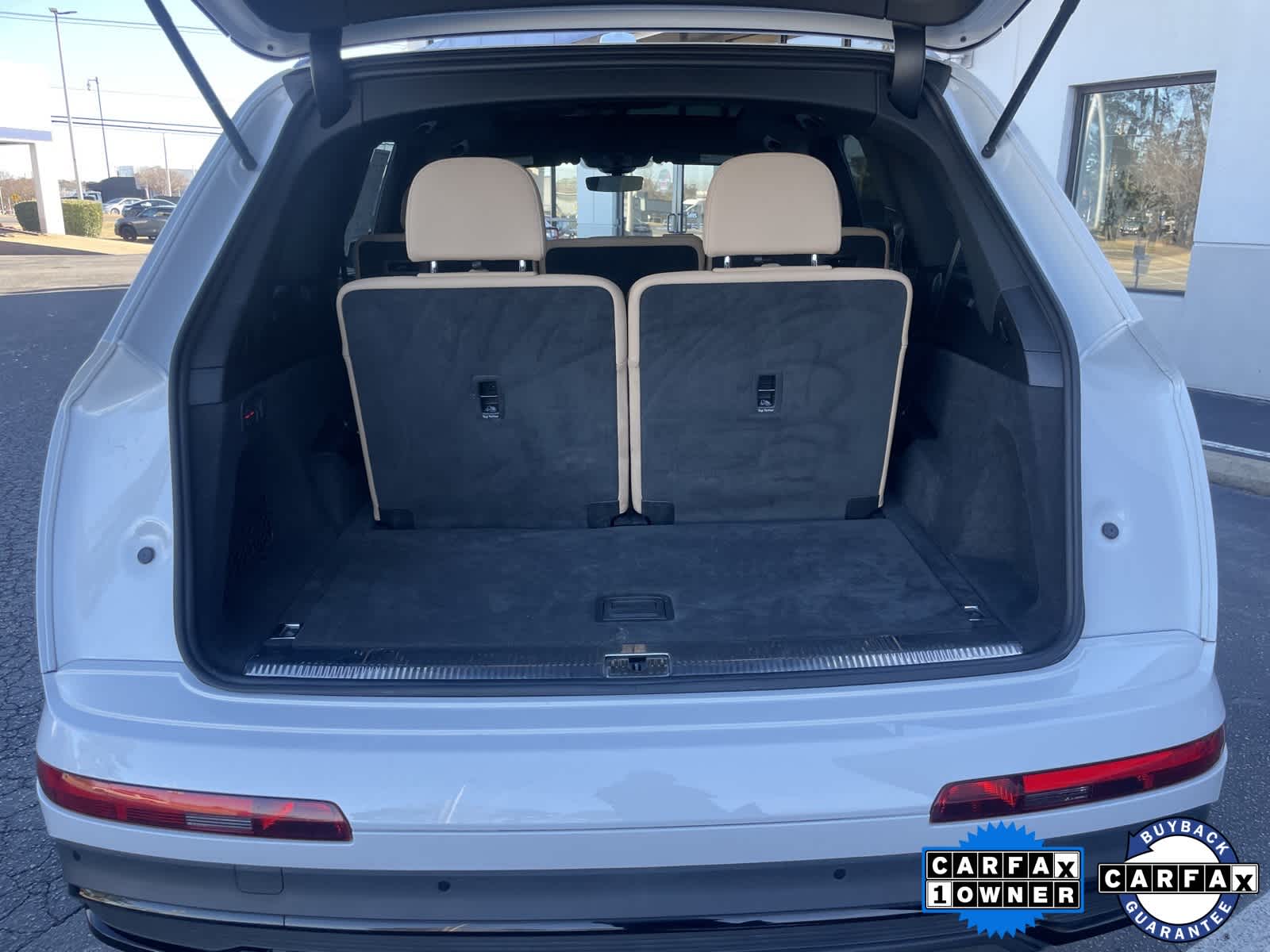 2021 Audi Q7 Premium Plus