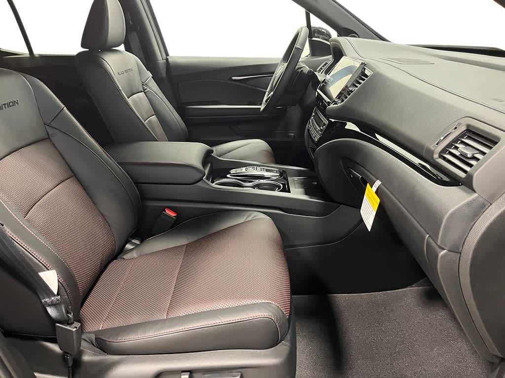 2026 Honda Ridgeline Black Edition Two-Tone