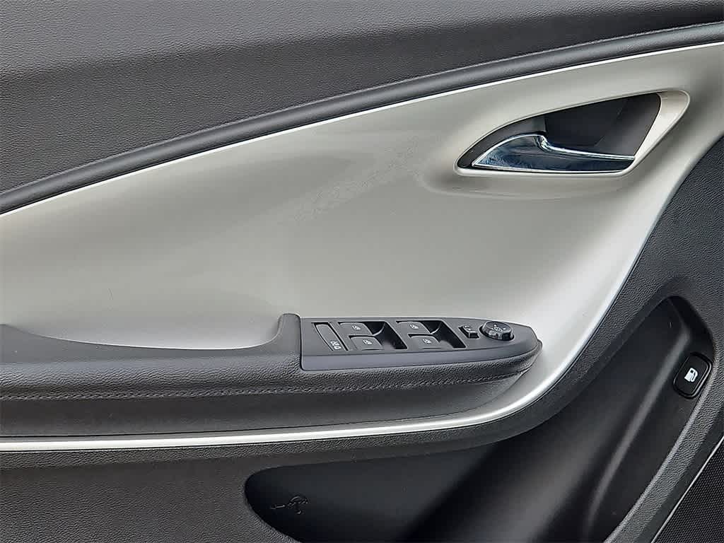 2015 Chevrolet Volt Base