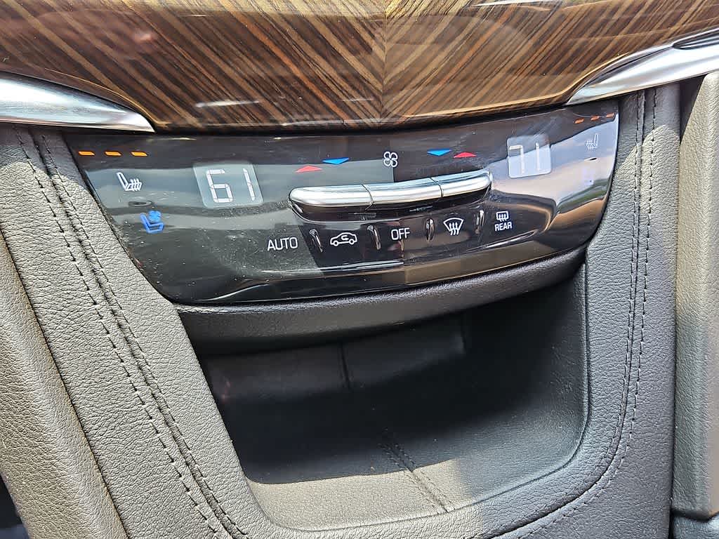 2022 Cadillac XT6 Sport