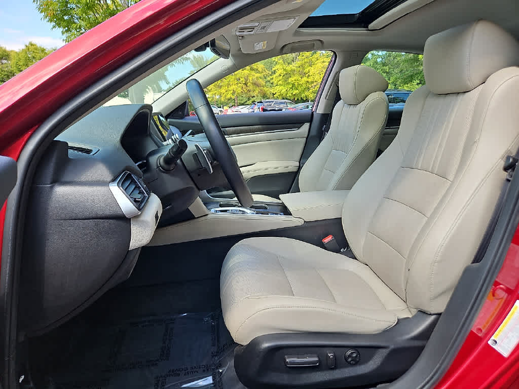 2022 Honda Accord Hybrid EX-L - Photo 13