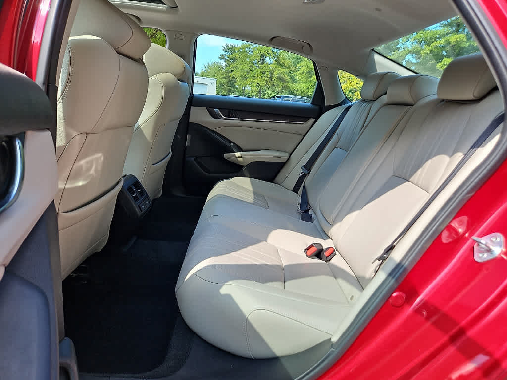 2022 Honda Accord Hybrid EX-L - Photo 9