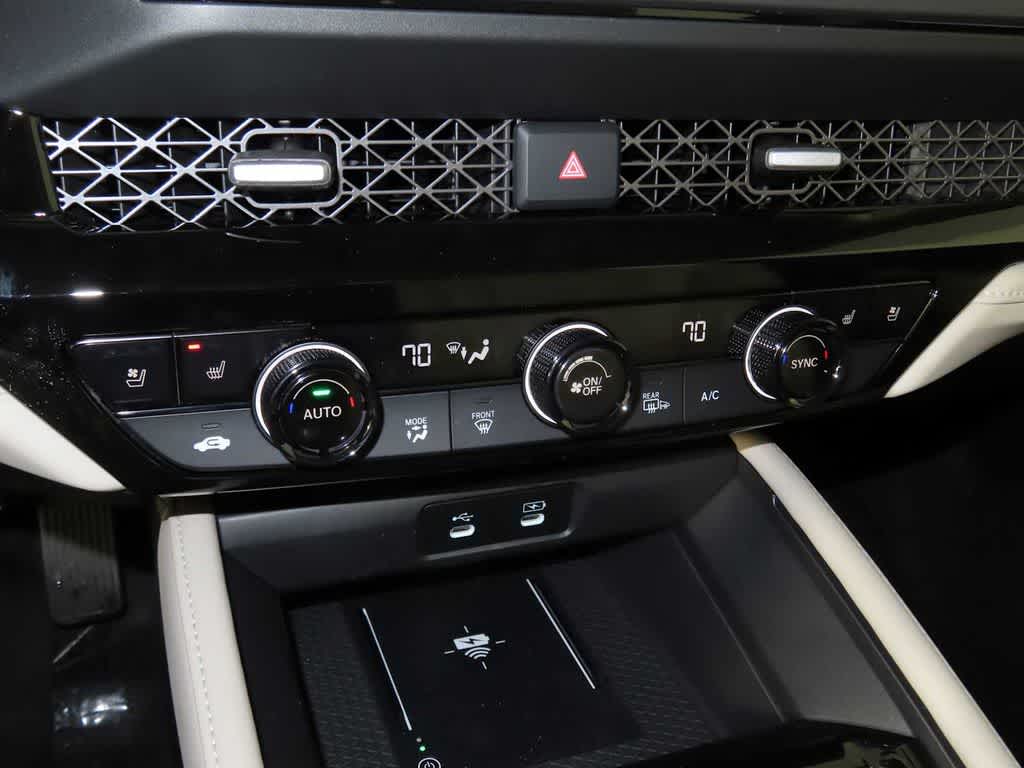 2026 Honda Accord Hybrid Touring - Photo 17