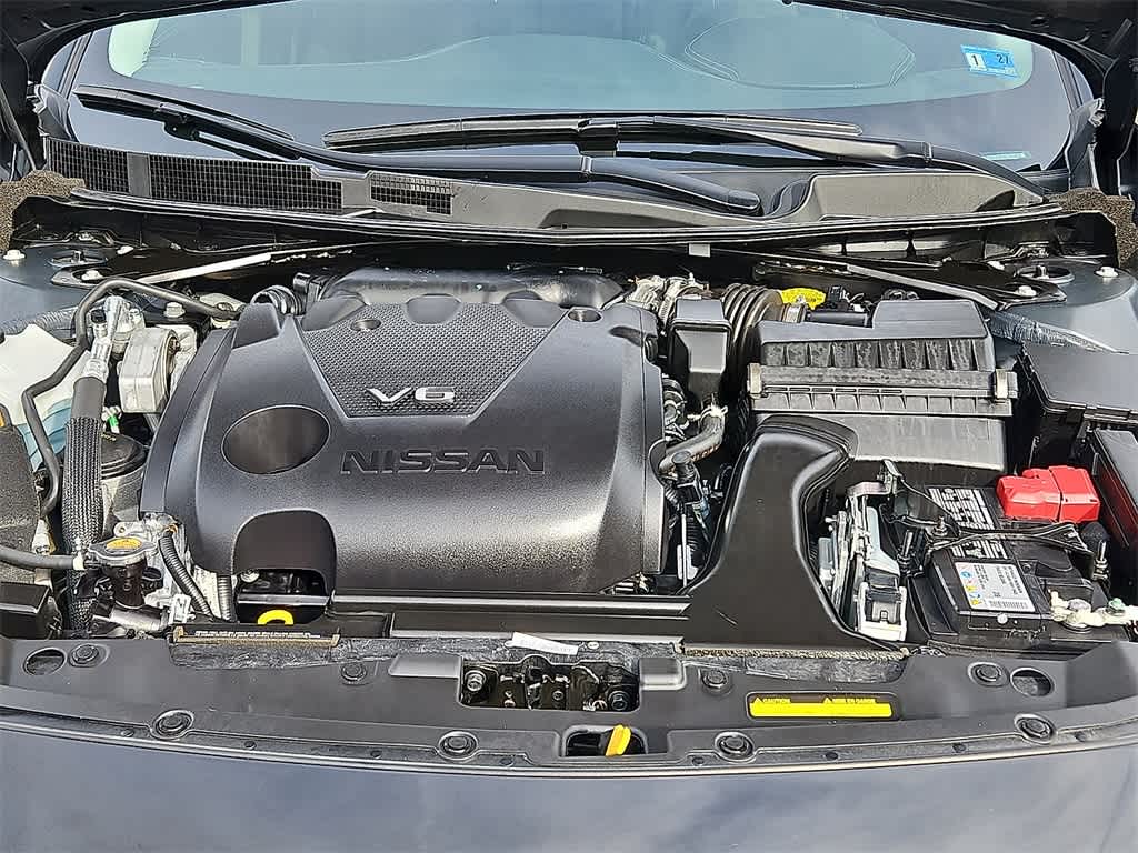 2023 Nissan Maxima Platinum