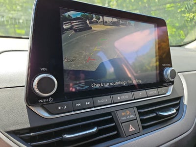 2025 Nissan Altima SR