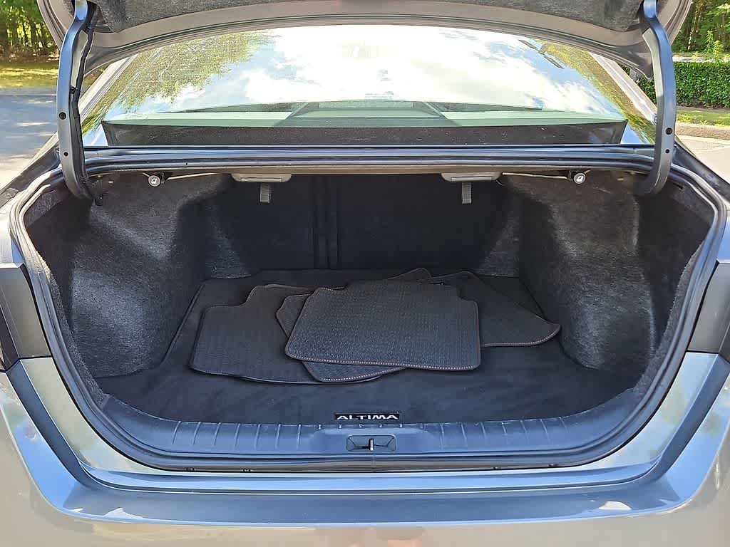 2025 Nissan Altima SR