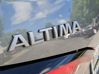 2025 Nissan Altima SR