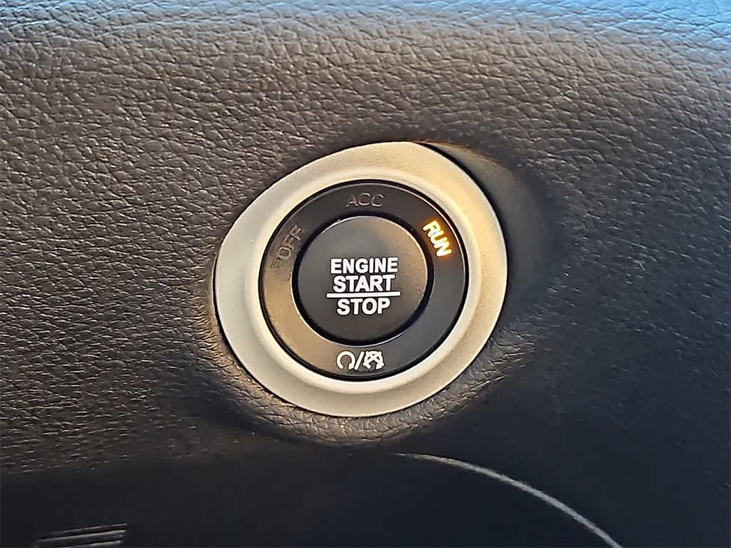 2023 Chrysler Pacifica Hybrid Pinnacle