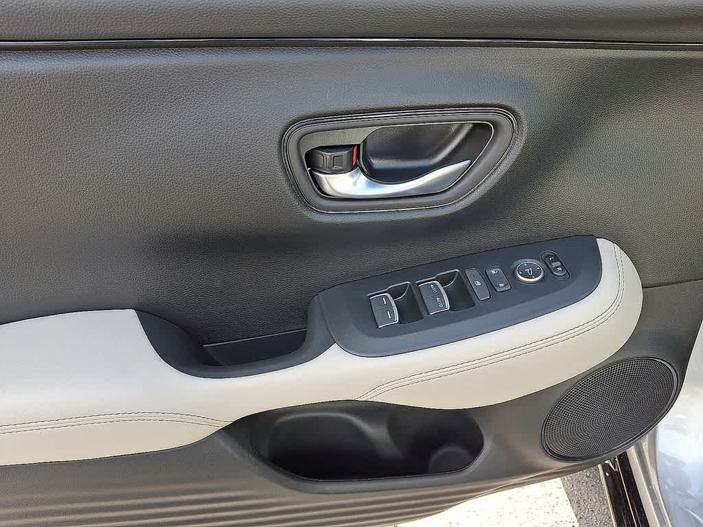 2027 Honda HR-V EX-L - Photo 8