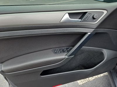 2015 Volkswagen Golf TSI SE