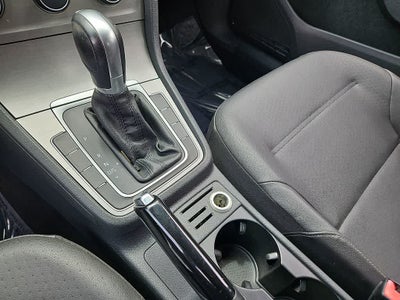 2015 Volkswagen Golf TSI SE