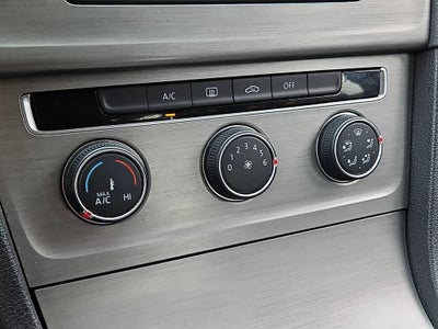 2015 Volkswagen Golf TSI SE