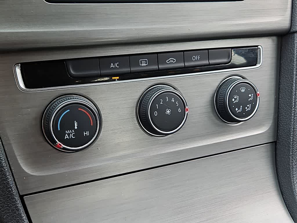 2015 Volkswagen Golf TSI SE