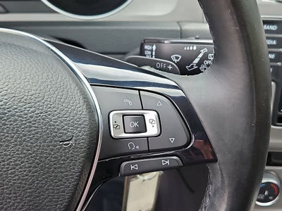 2015 Volkswagen Golf TSI SE