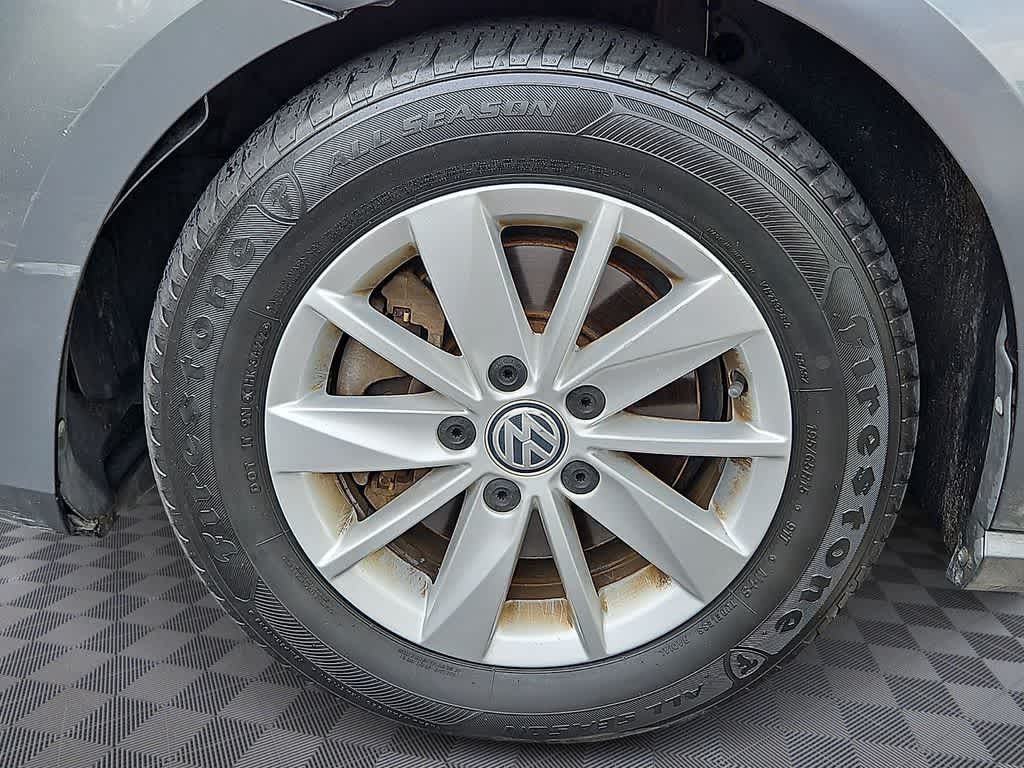 2015 Volkswagen Golf TSI SE