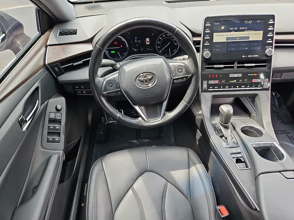 2019 Toyota Avalon Hybrid XLE