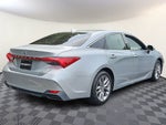 2019 Toyota Avalon Hybrid XLE