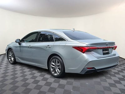 2019 Toyota Avalon Hybrid XLE
