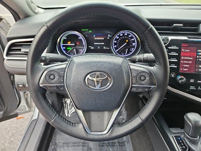 2018 Toyota Camry Hybrid XLE