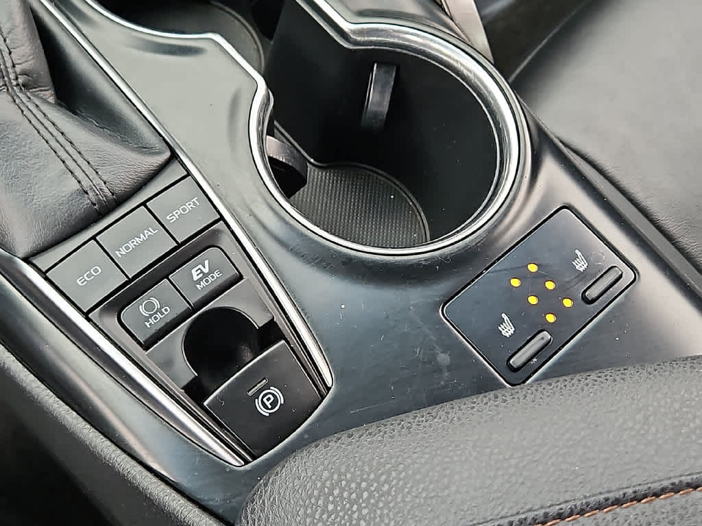 2018 Toyota Camry Hybrid XLE