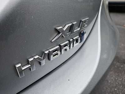 2018 Toyota Camry Hybrid XLE