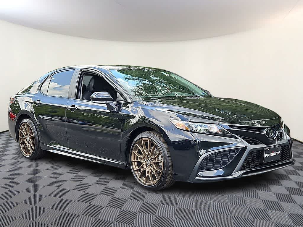 2023 Toyota Camry SE Nightshade