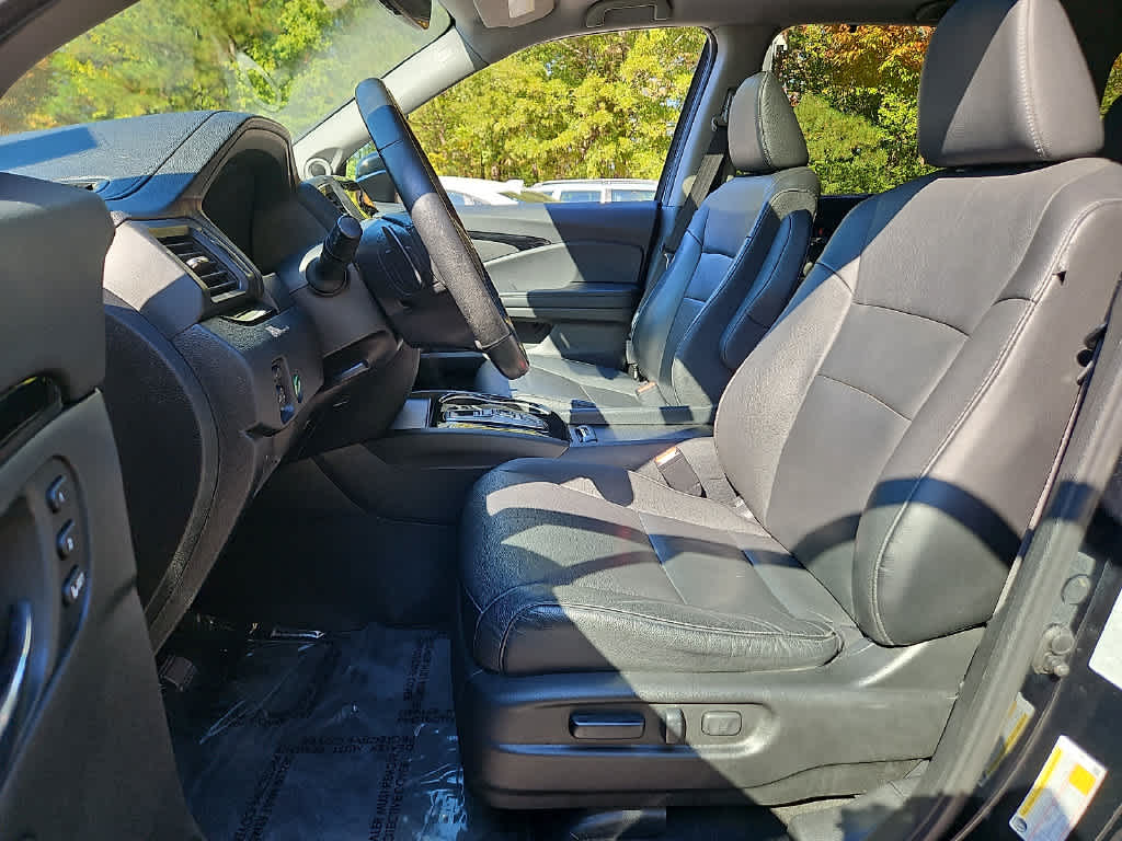 2022 Honda Pilot Touring 7-Passenger
