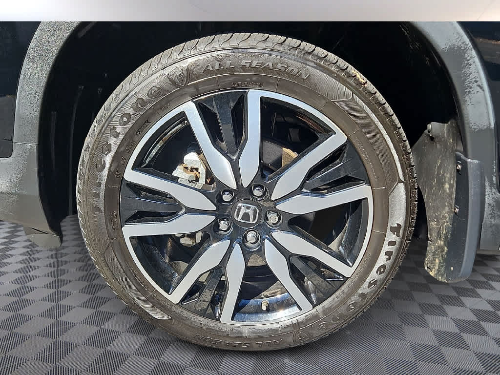 2022 Honda Pilot Touring 7-Passenger