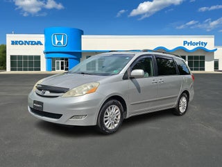 2010 Toyota Sienna XLE