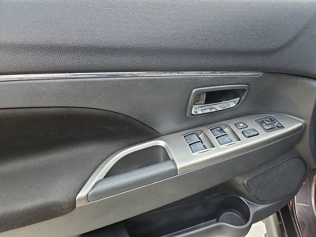 2020 Mitsubishi Outlander Sport SE 2.0