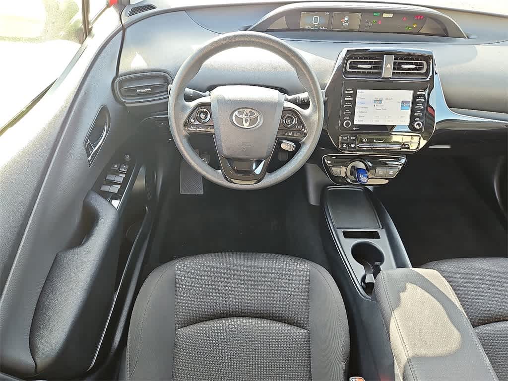 2022 Toyota Prius LE