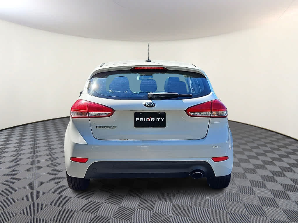 2017 Kia Forte5 LX