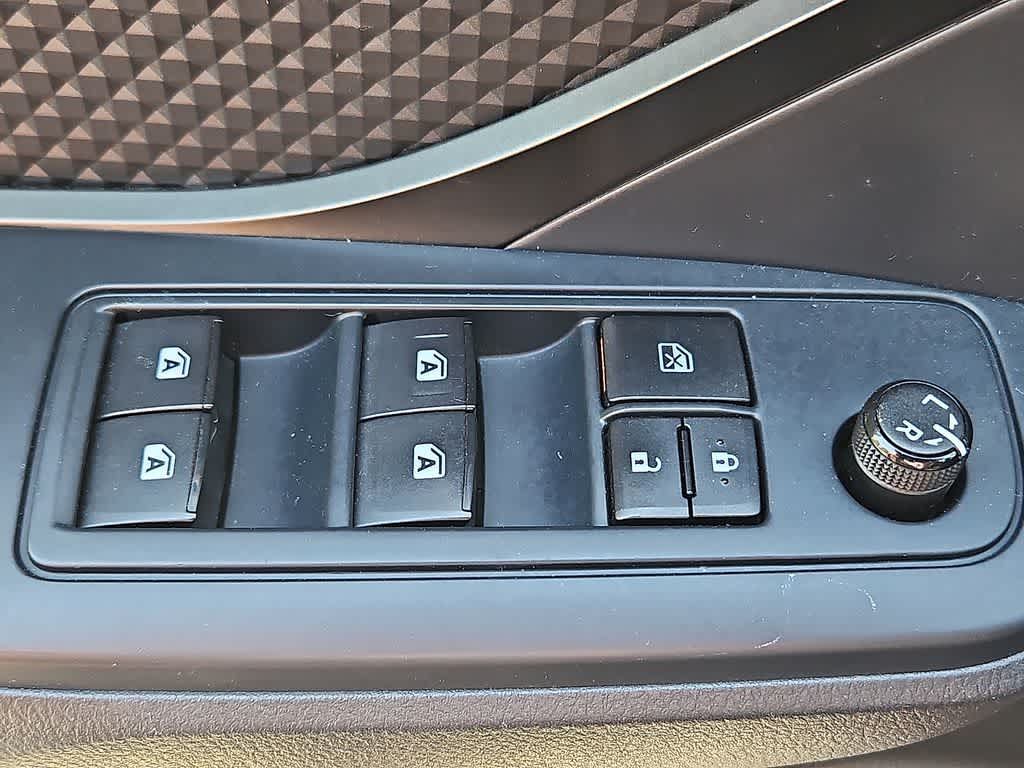 2019 Toyota C-HR LE