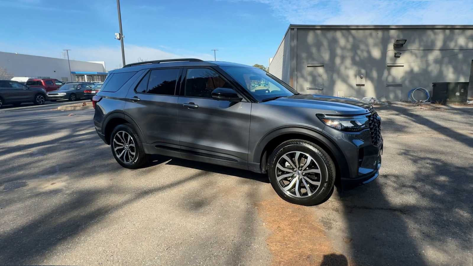2025 Ford Explorer ST-Line