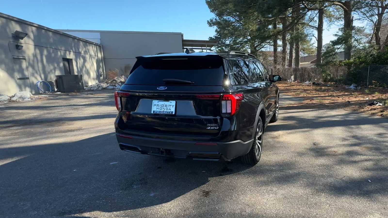 2025 Ford Explorer ST-Line