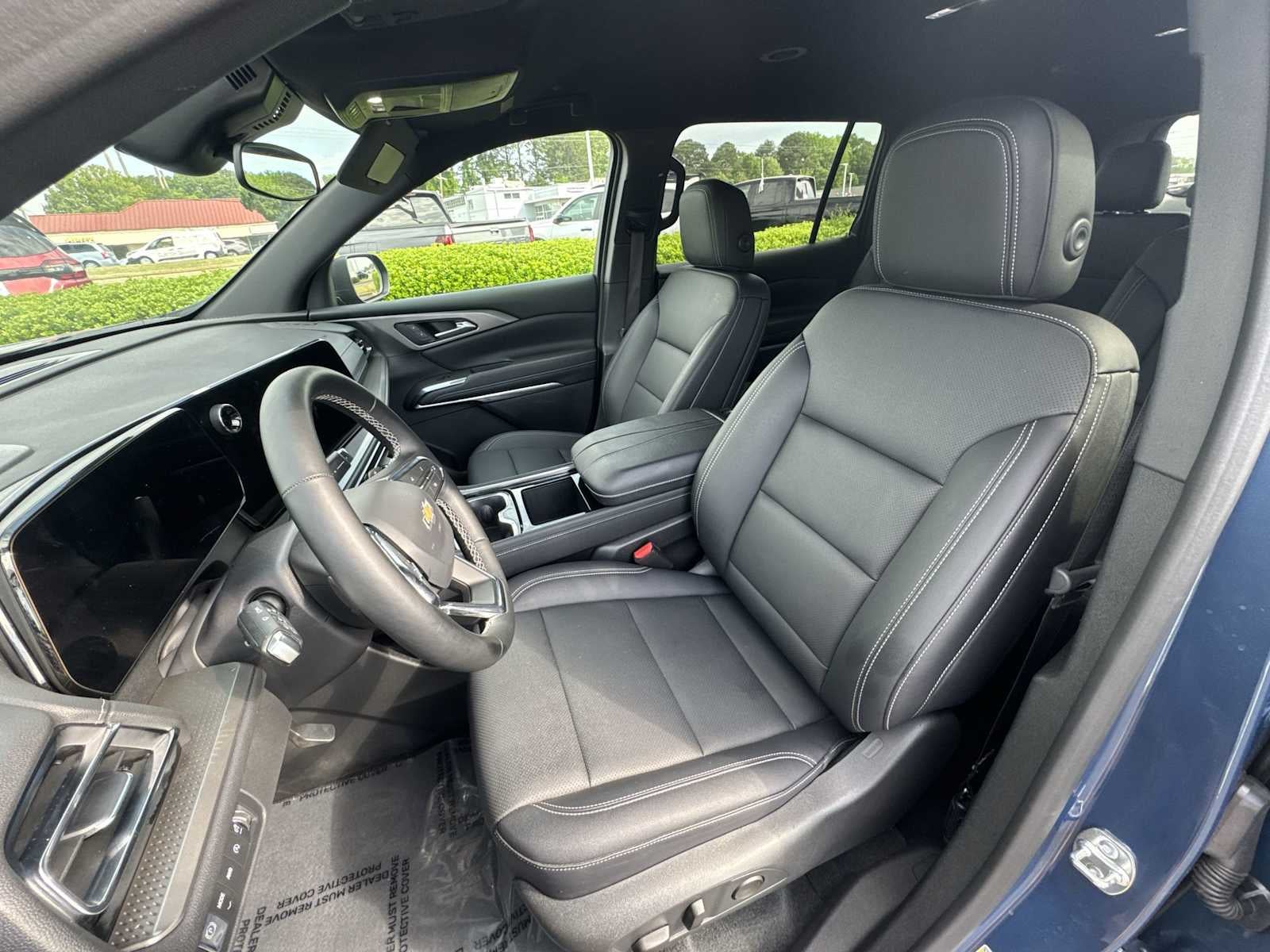 2026 Chevrolet Traverse AWD LT